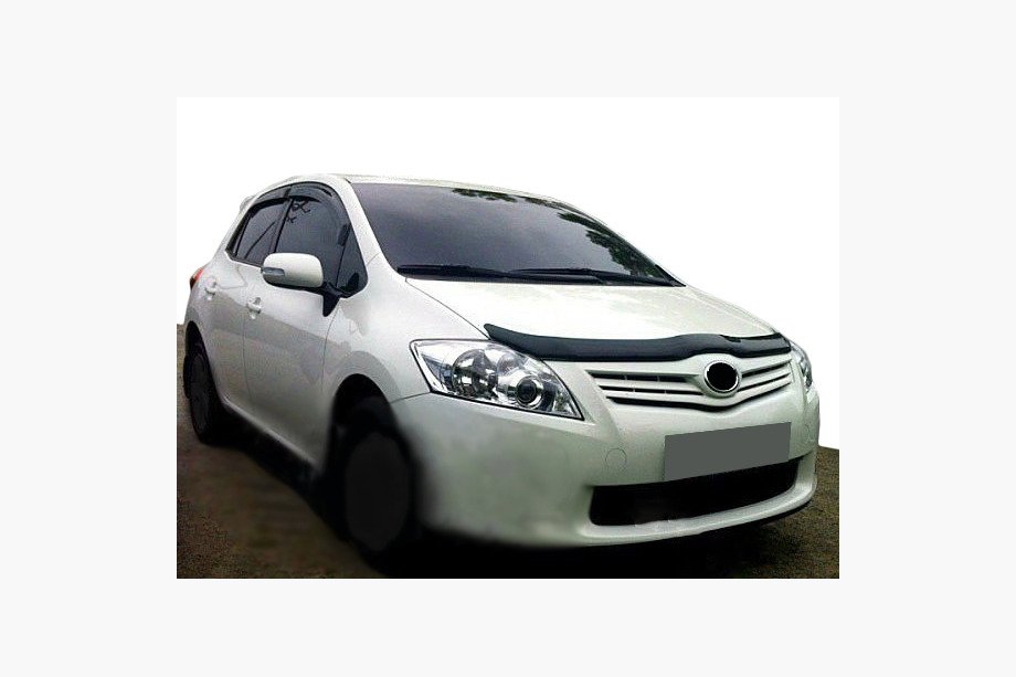 Toyota Auris 2007–2012 Huvdeflektor 2009-2012 (SIM) Image