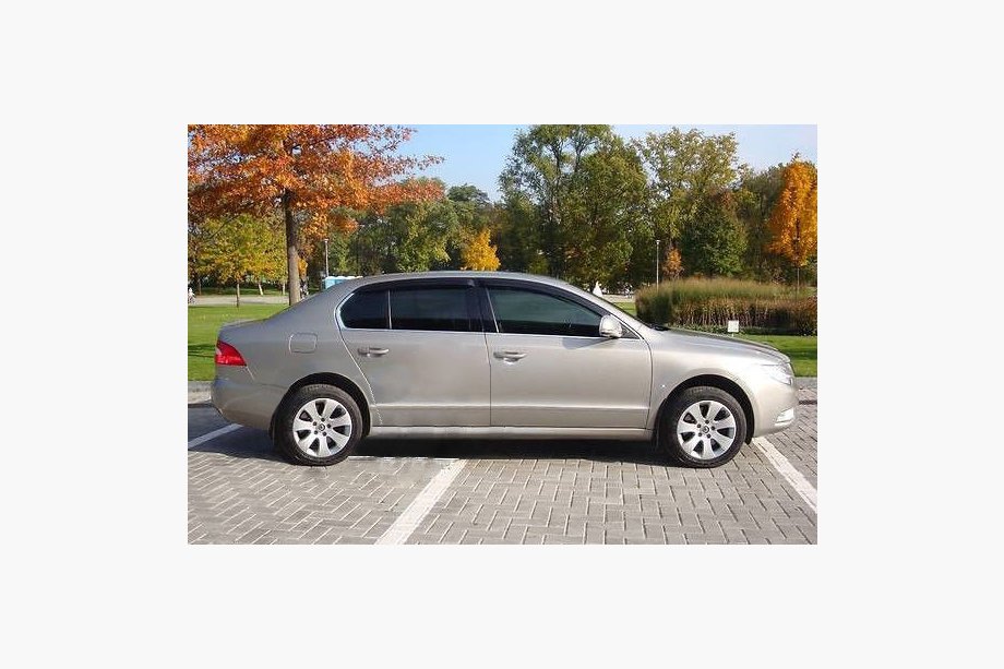 Skoda Superb 2009–2015 Vindavvisare för sidorutor SD (4 st, SIM) Image