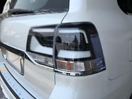 Toyota Land Cruiser 200 2007–2021 Baklyktor 2016+ (Executive Black) foto 2