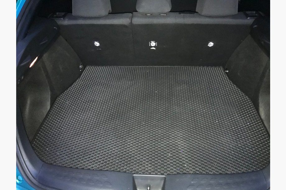 Toyota C-HR 2016–2023 Bagagerumsmatta (EVA, svart) Image