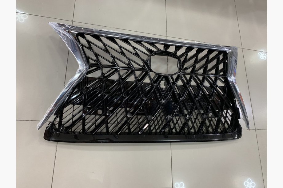Lexus GX460 2009–2023 Grill TRD-design Image