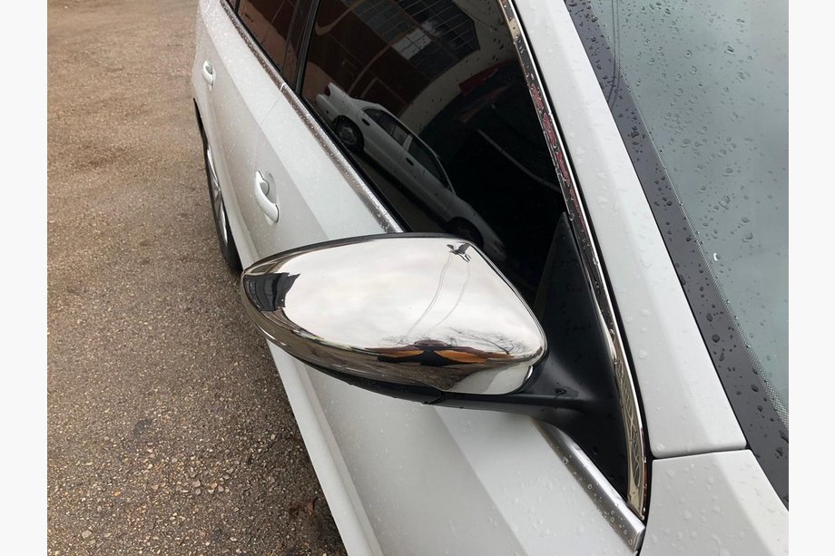 Volkswagen Jetta 2011–2018 Backspegelkåpor i rostfritt stål för EU (2 st) OmsaLine – italienskt rostfritt stål Image