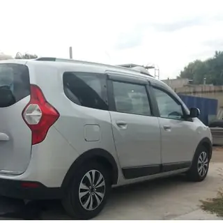 Hjulhuslister (4 st, svarta) Dacia Lodgy 2012–2022 foto 1