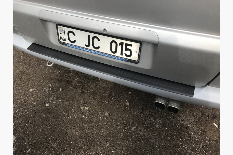 Mercedes Vito W638 1996–2003 Stötfångarskydd bak DDU-mat (ABS) Foto 1