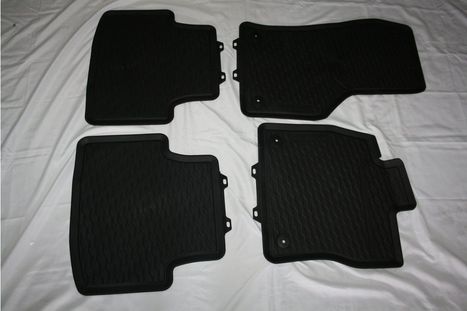 Volkswagen Passat B8 2015–2023 Gummimattor (4 st, original) Image