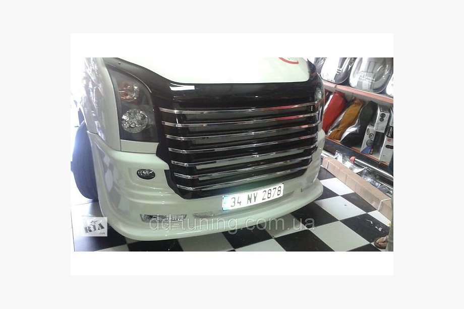 Volkswagen Crafter 2006–2016 Främre stötfångare 2012↗ (USA-stil, för lackering) Image