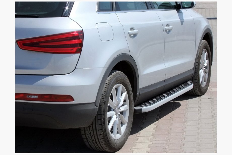 Audi Q7 2005–2015 Sidosteg BlackLine (2 st, aluminium) Image