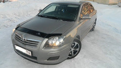 Toyota Avensis 2003–2009 Huvdeflektor (VIP) foto 1
