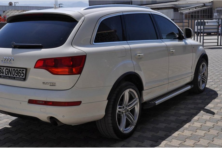 Audi Q7 2005–2015 Sidosteg Allmond Grey (2 st, aluminium) Image