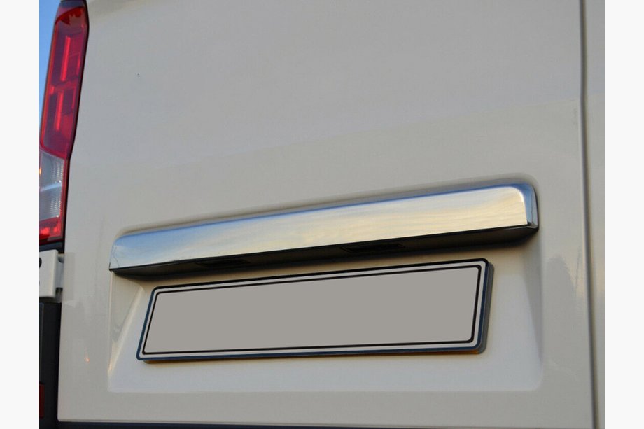Volkswagen Crafter 2016– List ovanför registreringsskylten (utan kamera, rostfritt stål) OmsaLine – italienskt rostfritt stål Image
