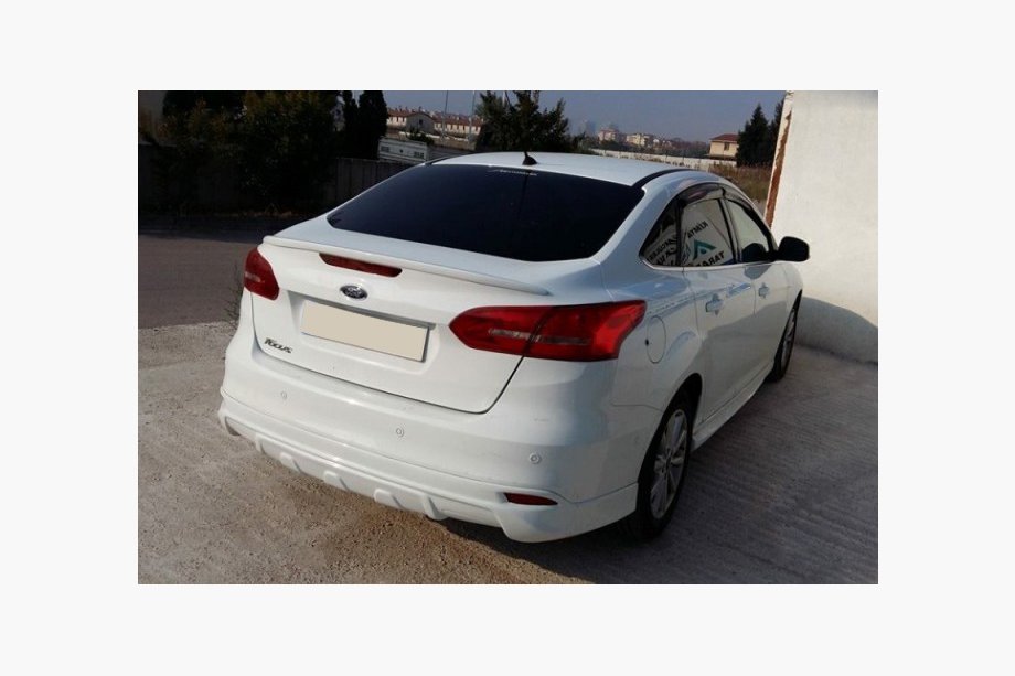 Ford Focus III 2011–2017 Insats till bakre stötfångare Sedan 2015↗ (för lackering) Image