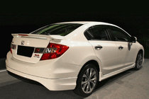 Honda Civic Sedan IX 2011–2016 Isikli spoiler (för lackering) foto 1