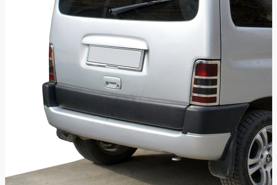 Citroen Berlingo 1996–2008 Bromsljuslister i rostfritt stål (2 st) Foto 5