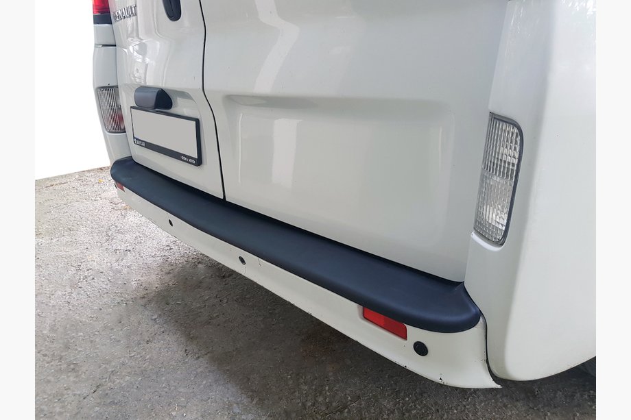 Renault Trafic 2001–2015 REA! Bakre stötfångarskydd EuroCap (ABS) Image