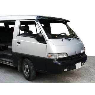 Vindrutespoiler (svart blank, 5 mm) Hyundai H100 foto 1