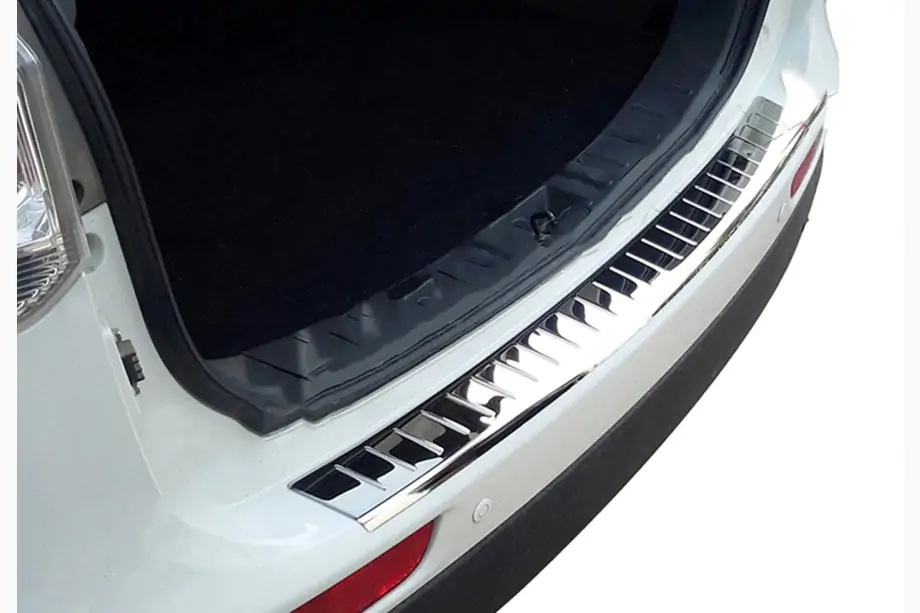 Mitsubishi Outlander 2012–2021 Skydd till bakre stötfångare OmsaLine (2012-2015, rostfritt stål) Image