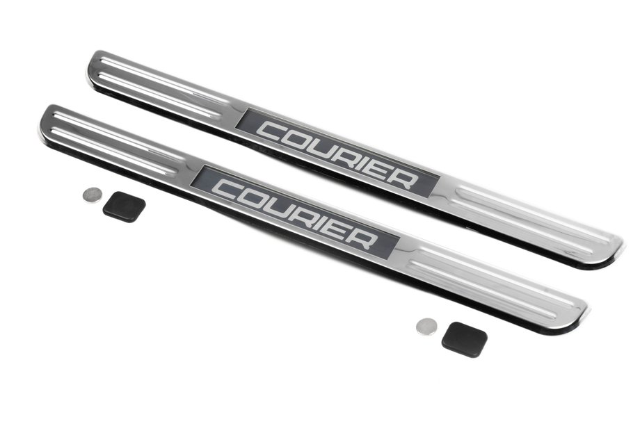 Ford Courier 2014–2023 Instegslister med belysning (2 st, rostfritt stål) Image