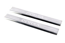 Opel Corsa C 2000–2006 Tröskelskydd Carmos V2 (2 st, rostfritt stål) foto 1