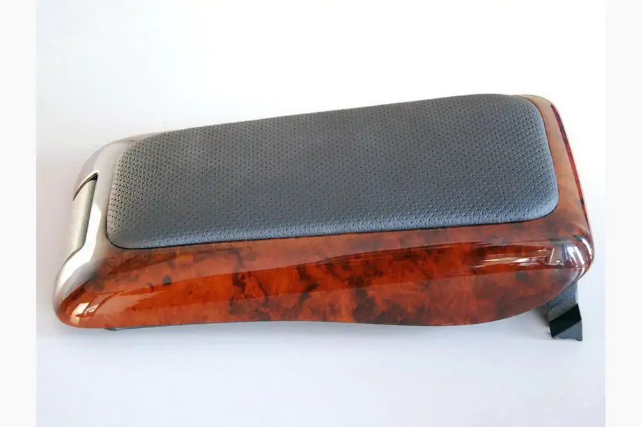 Mercedes C-klass W203 2000–2007 Lock till armstödets förvaringsfack (trä → läder) Image