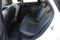Ford Focus III 2011–2017 Modellanpassade sätesöverdrag i konstläder Brothers Dynamic foto 5