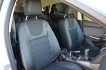 Ford Focus III 2011–2017 Modellanpassade sätesöverdrag i konstläder Brothers Dynamic foto 6