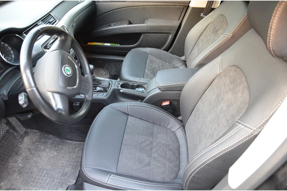 Skoda Superb 2009–2015 Bilklädslar (2008-2013, konstläder↗alcantara, Elite) Image