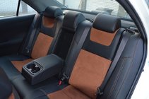 Toyota Camry 2011–2017 Bilklädsel (konstläder / alcantara-ersättning, Elite) foto 5