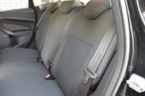 Ford Kuga/Escape 2013–2019 Sätesöverdrag (tyg↗konstläder, Premium) foto 3
