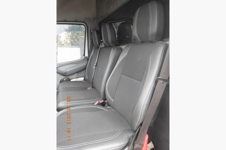 Mercedes Sprinter W901/902/903/904/905 1995–2006 Original Premium bilklädslar (konstläder + tyg) 1+1 Image