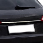 Ford Fiesta 2017– Rostfri list ovanför registreringsskylten foto 1