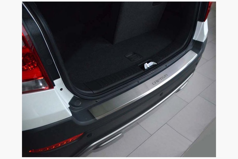 Chevrolet Captiva 2006–2019 NataNika bakre stötfångarskydd med bockning, rostfritt stål (2011+) Image