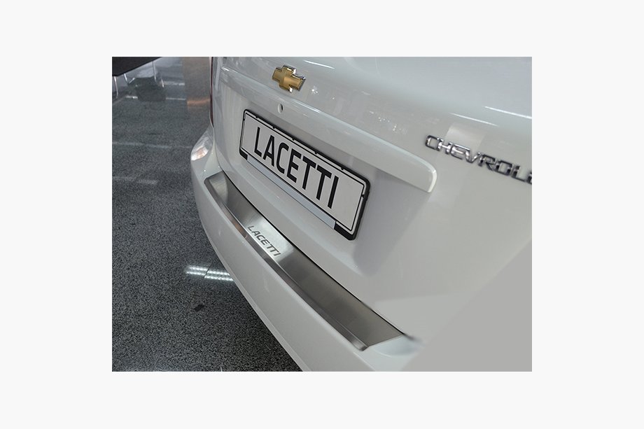 Chevrolet Lacetti 2003–2024 Bakre stötfångarskydd med bockning Natanika (rostfritt stål) Halvkombi Image