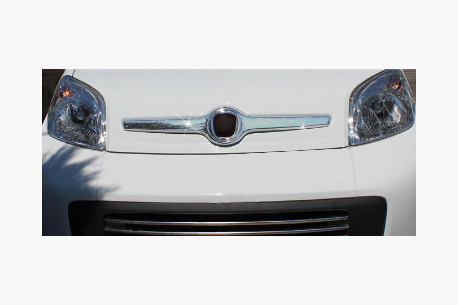 Fiat Fiorino/Qubo 2008–2024 Plastkantlist för motorhuv Image