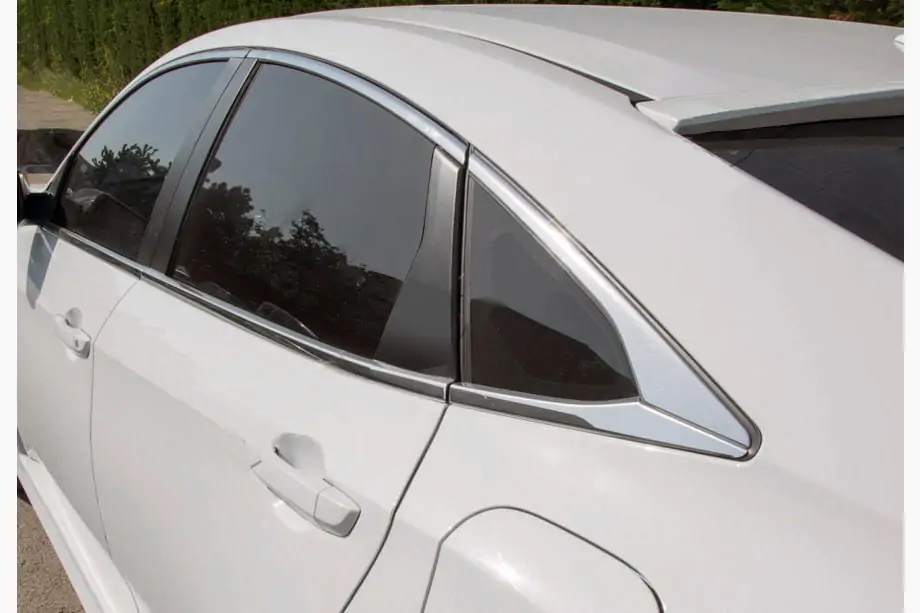 Honda Civic Sedan X 2016–2021 Nedre fönsterlister (8 delar) Image