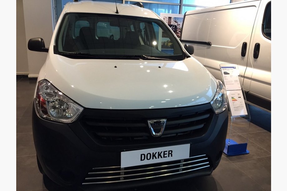 Dacia Dokker 2013–2022 Stötfångargaller (rostfritt stål) Foto 8