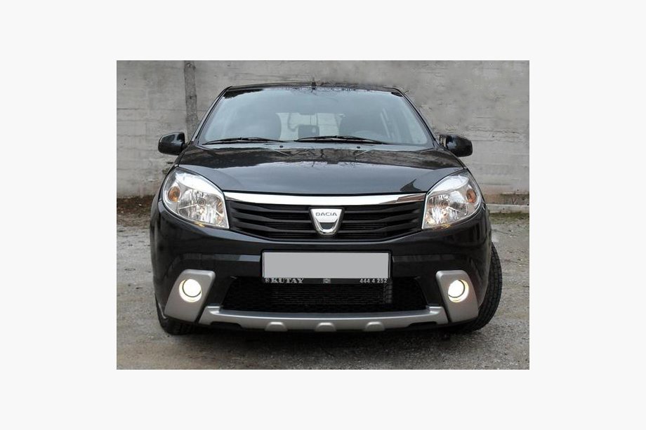 Dacia Sandero 2007–2013 Läppar till främre stötfångare (3 st, för lackering) Image