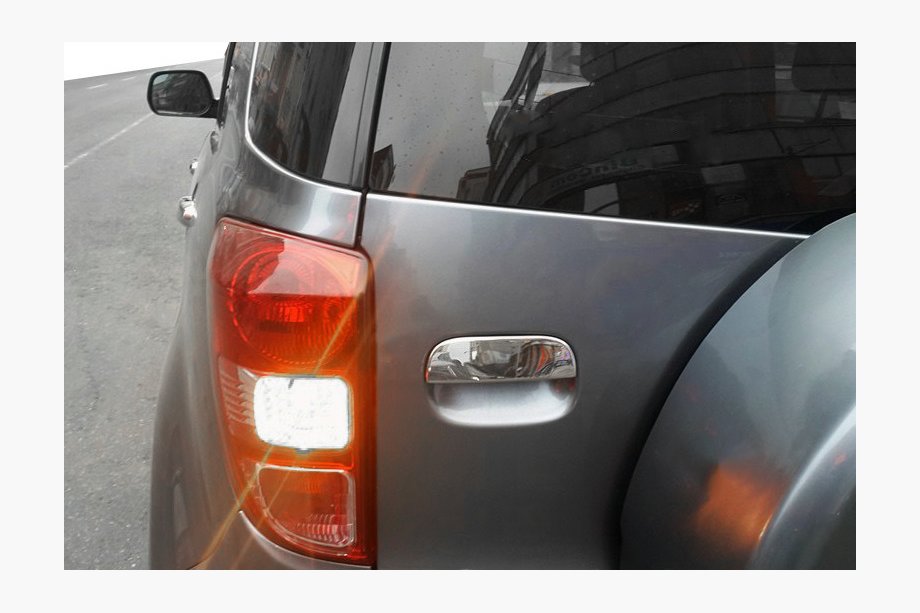 Daihatsu Terios 2006–2017 Kromad kåpa till bakluckeöppningshandtag (rostfritt stål) Image