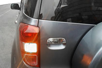 Daihatsu Terios 2006–2017 Kromad kåpa till bakluckeöppningshandtag (rostfritt stål) foto 1