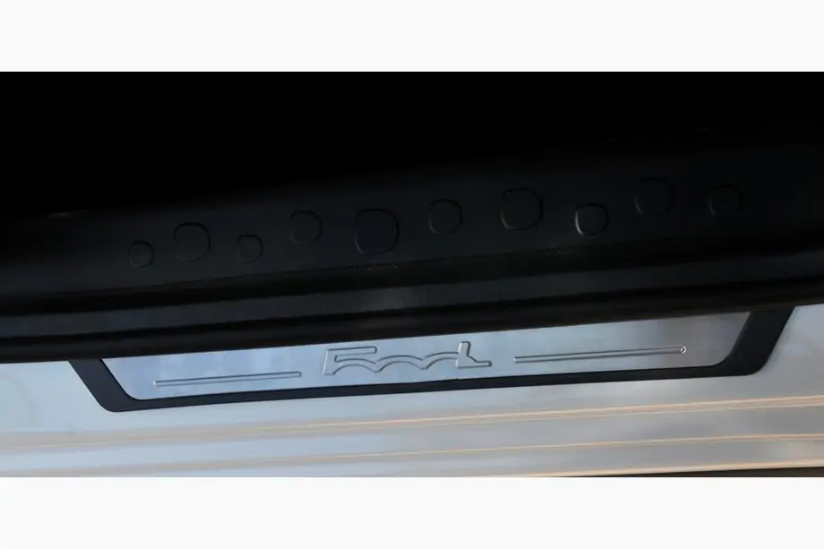 Fiat 500/500L 2013–2022 Instegslister 500L (OmsaLine, 4 st, rostfritt stål) Foto 6