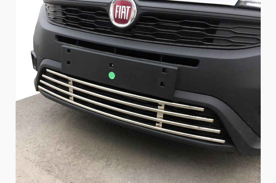Fiat Doblo II 2010–2022 Stötfångargaller 2014↗ (rostfritt) Image