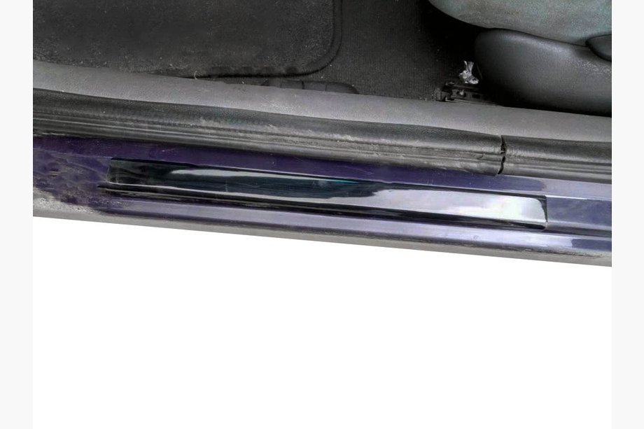 Renault Laguna 1994–2001 Kromade instegslister (2 st, ABS) Image
