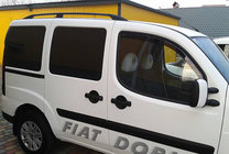 Fiat Doblo I 2005–2010 Svarta takrails Maxi-bas, plastfötter foto 3