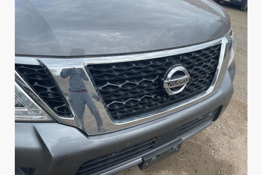 Nissan Patrol Y62 2010–2024 Frontgrill (original, 2019) Image