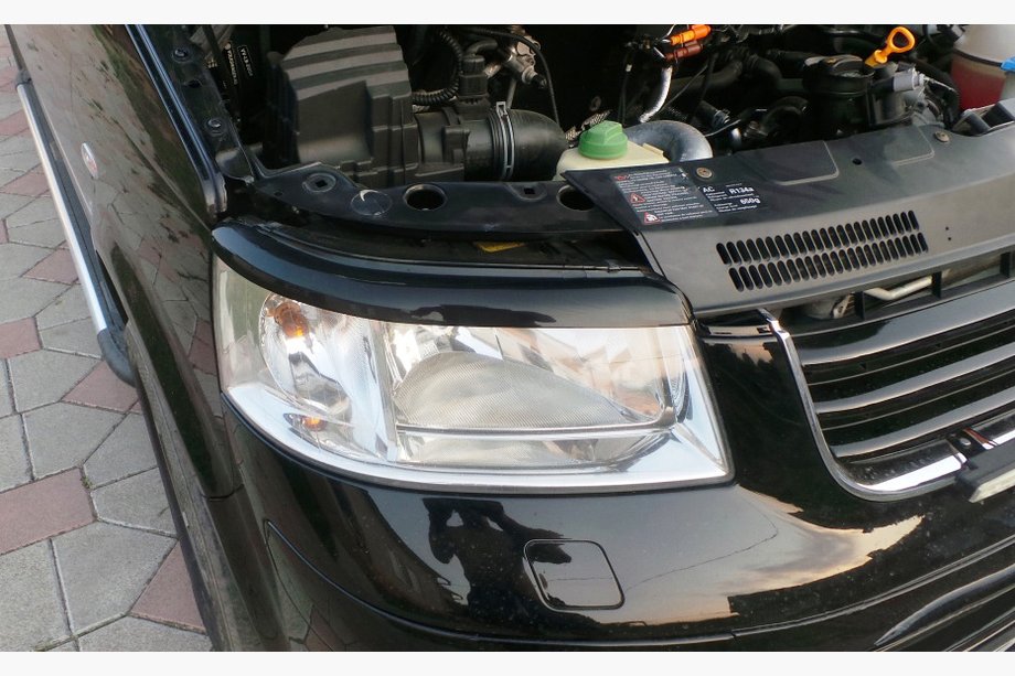 Volkswagen T5 Transporter 2003–2010 Strålkastarögonlock (2 st, svarta) Mattsvart Image
