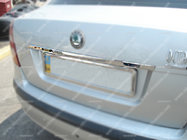 Skoda Octavia II A5 2006–2010 Kromlist ovanför registreringsskylten (rostfritt stål) foto 1