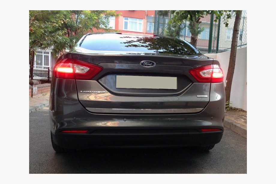 Ford Fusion 2012–2020 Kantlist för bagagelucka (rostfritt stål) Image