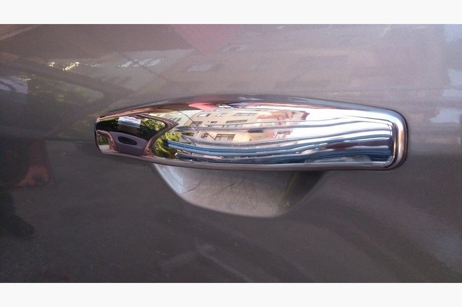 Renault Symbol 2008–2013 Dörrhandtagskåpor (4 st, rostfritt stål) OmsaLine - Italienskt rostfritt stål Image