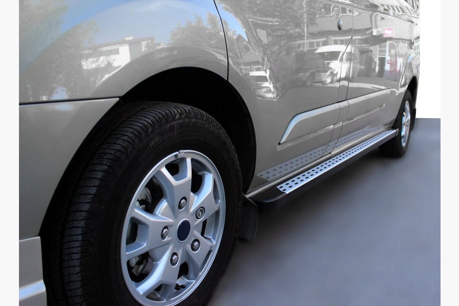 Ford Custom 2013–2022 Sidosteg DOT-Line (2 st, aluminium) Image