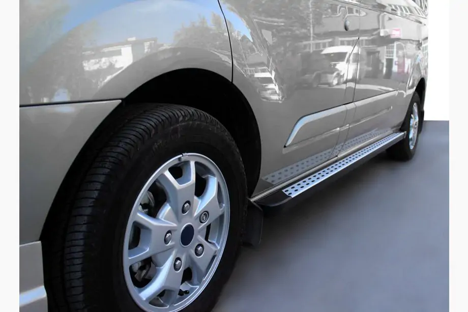 Ford Connect 2002–2006 Sidosteg DOT-Line (2 st, aluminium) Image
