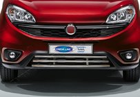 Fiat Doblo II 2010–2022 Stötfångargaller 2014↗ (rostfritt) foto 2